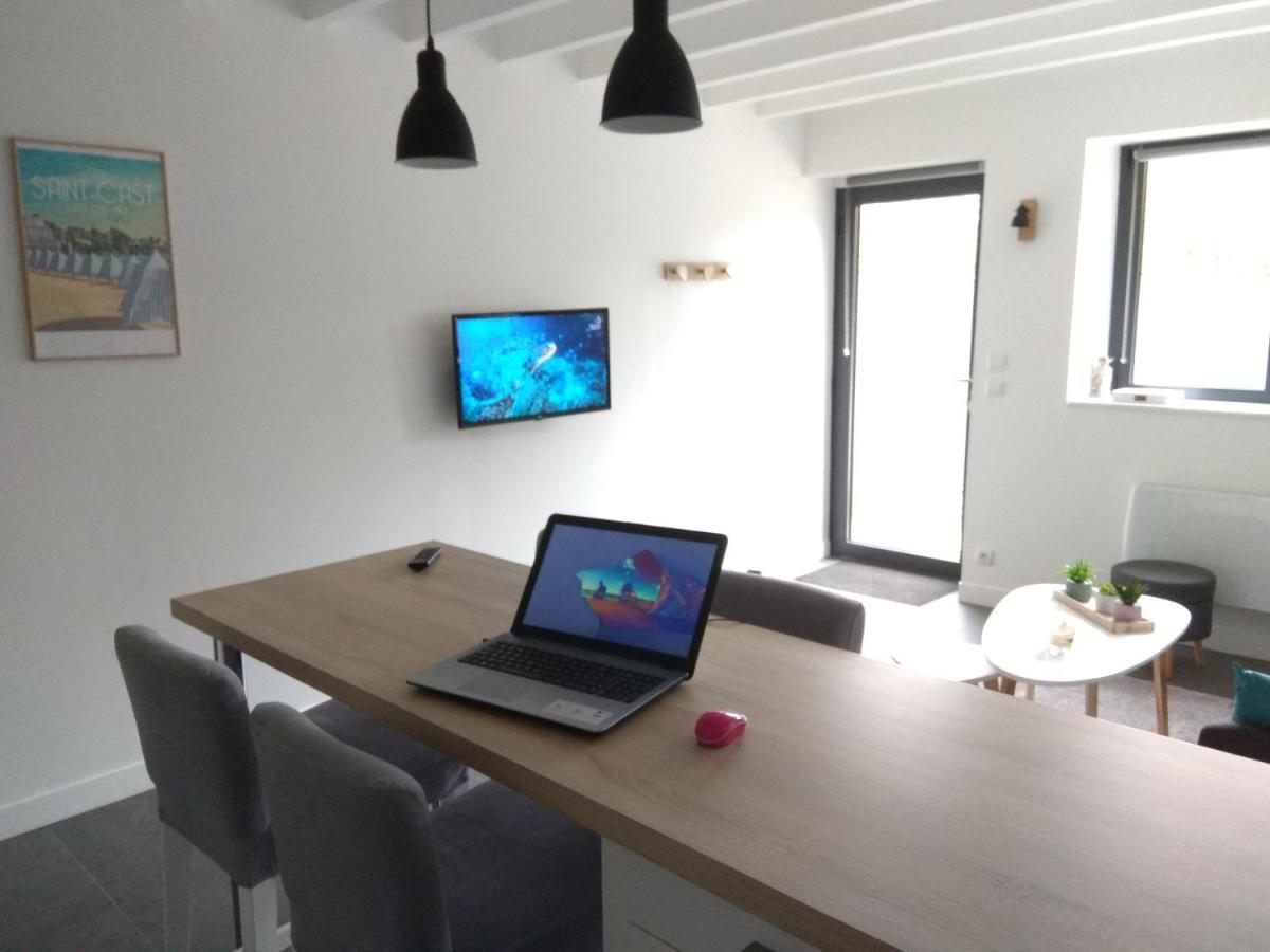 Maison Cosy Entre Cap Frehel Et Malo 1km 5min Gr34 Wifi Jardin Velos 